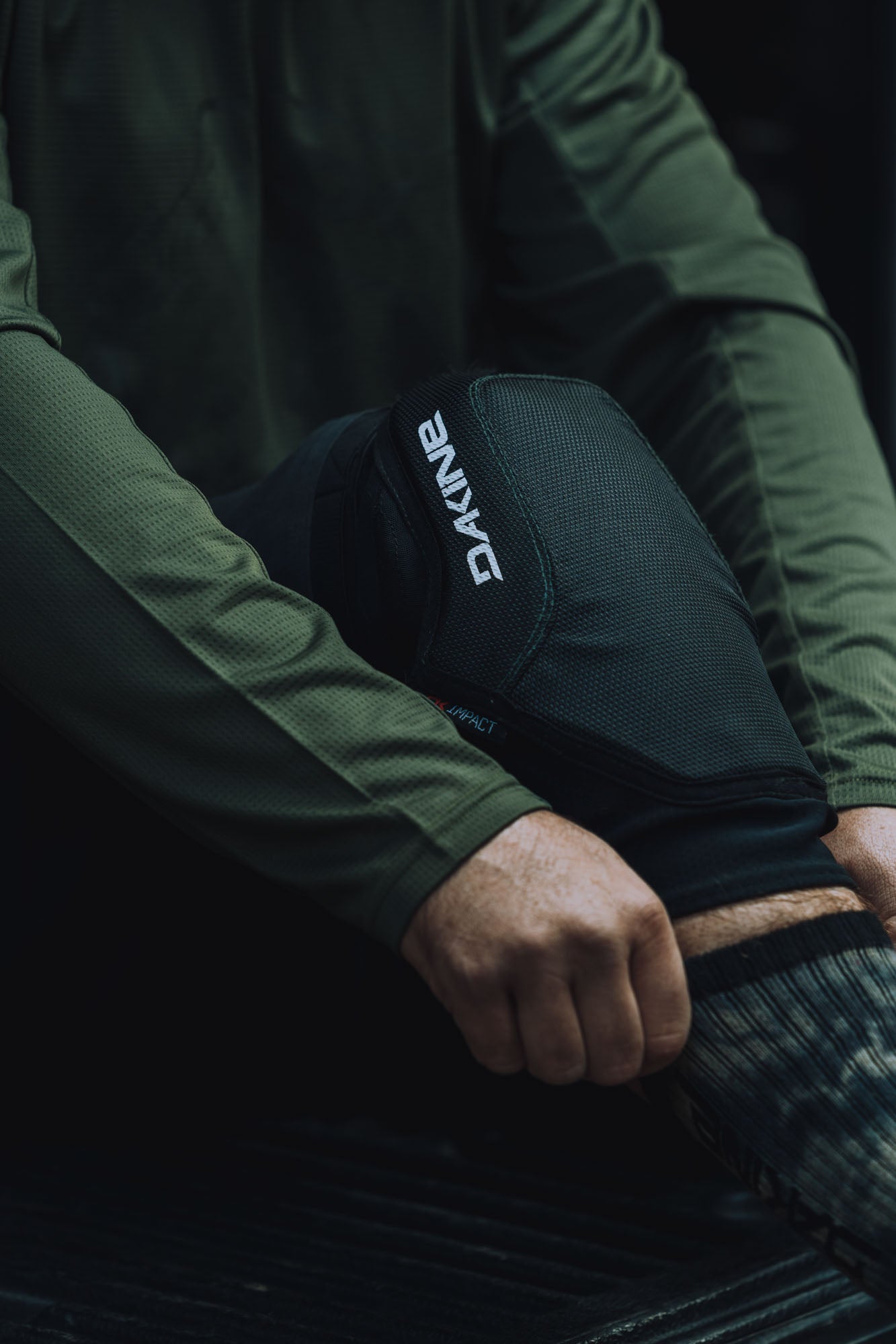 Agent O/O Bike Knee Pad - Image 4