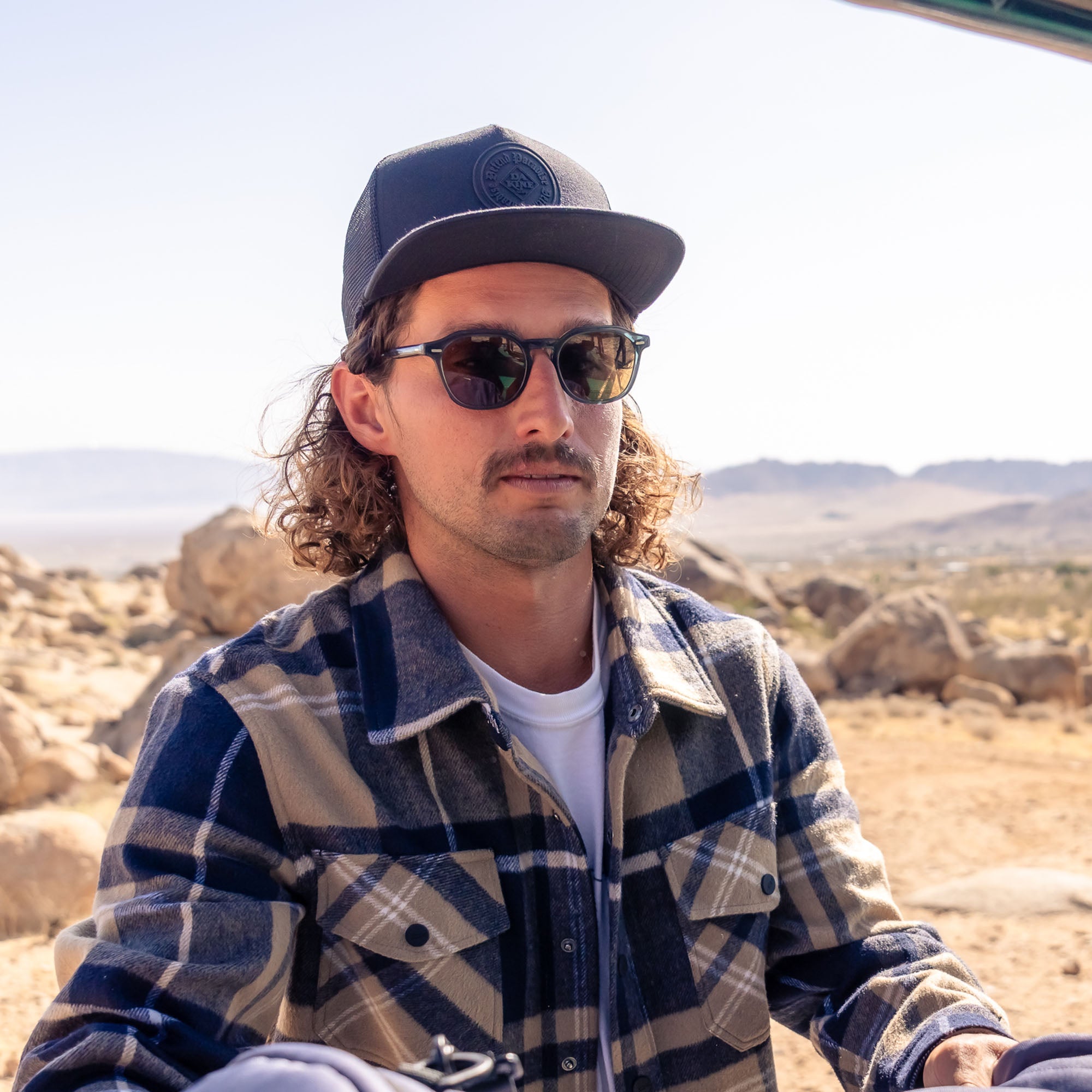 Classic Paradise Trucker - Black - Image 4