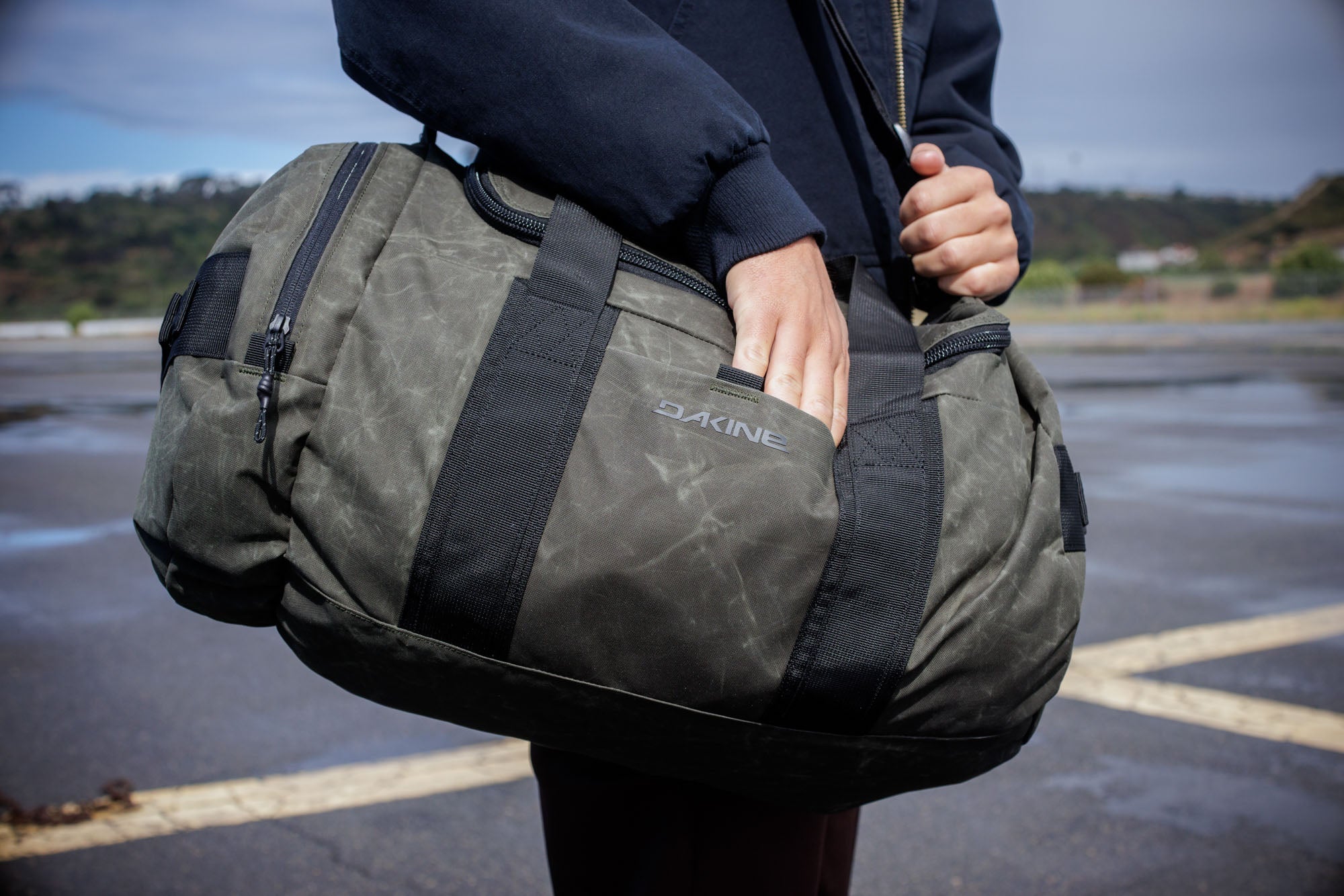 EQ Duffle 2.0 50L - Dark Ephemera - Image 4