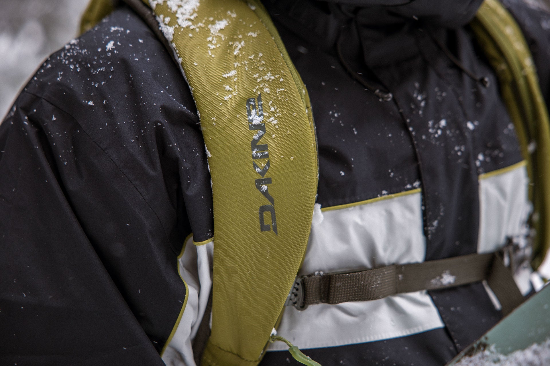Poacher 32L Backpack - Image 19