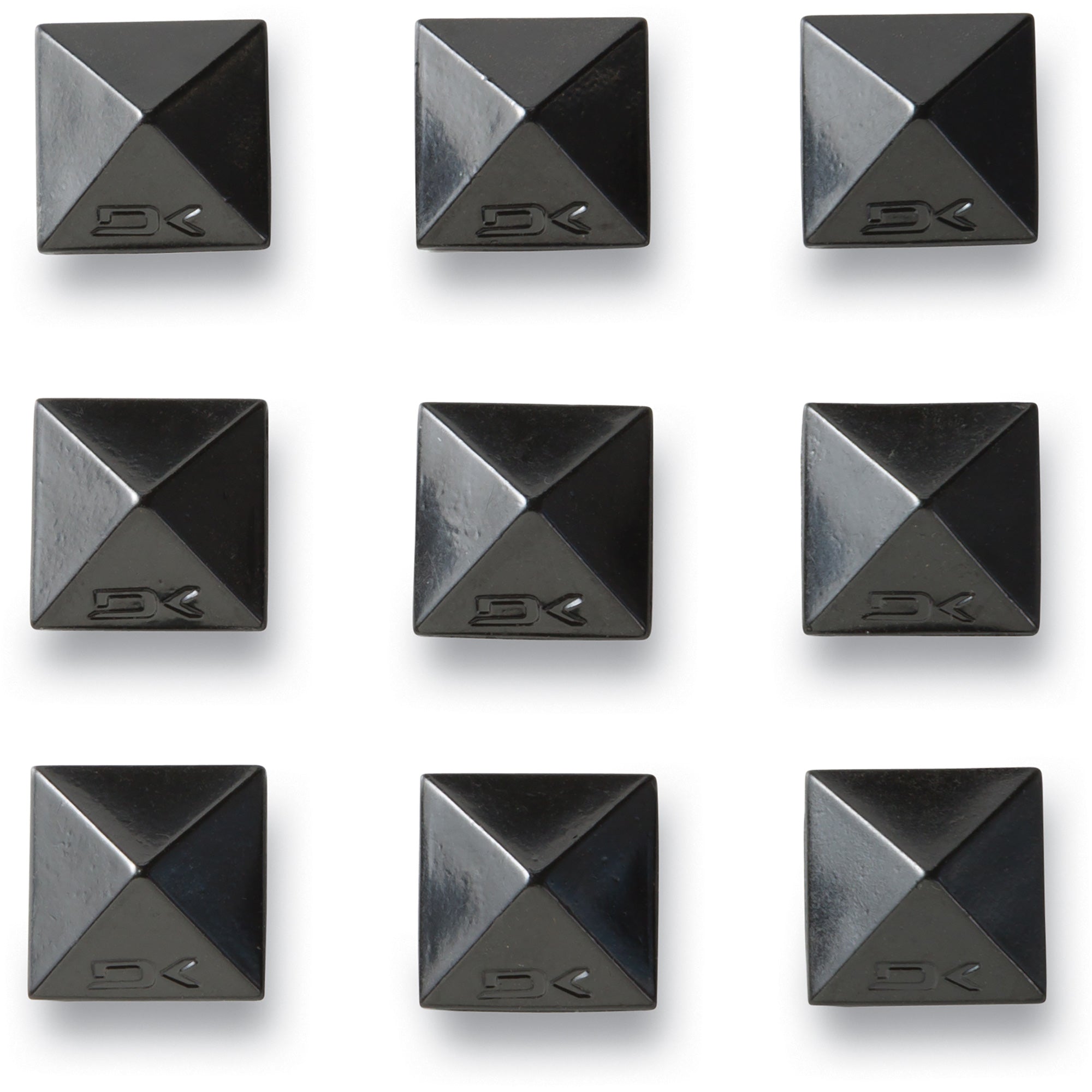 Pyramid Studs Snowboard Stomp Pad - Image 2