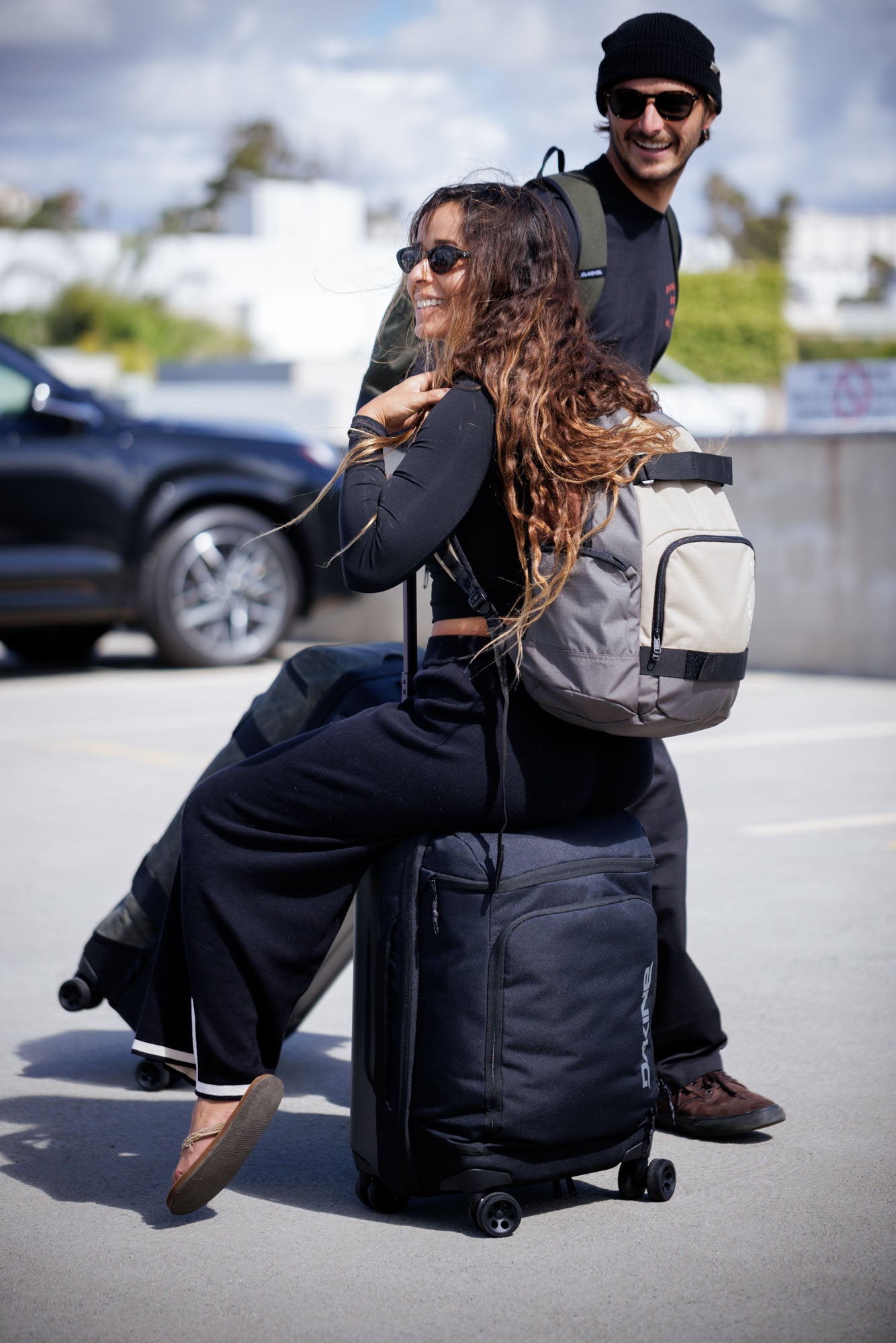 Split 4 Wheel Carry On Roller Bag 48L - Black - Image 15