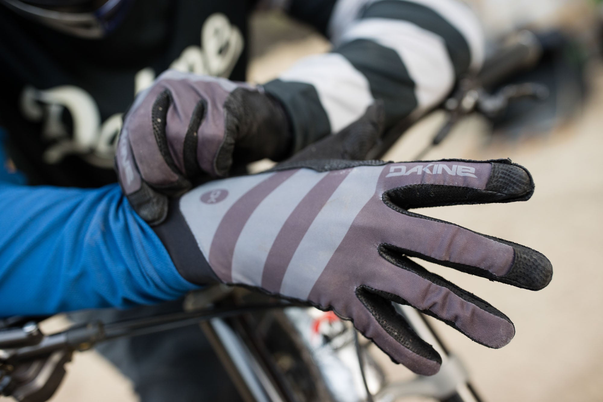 Thrillium Bike Glove - Image 7
