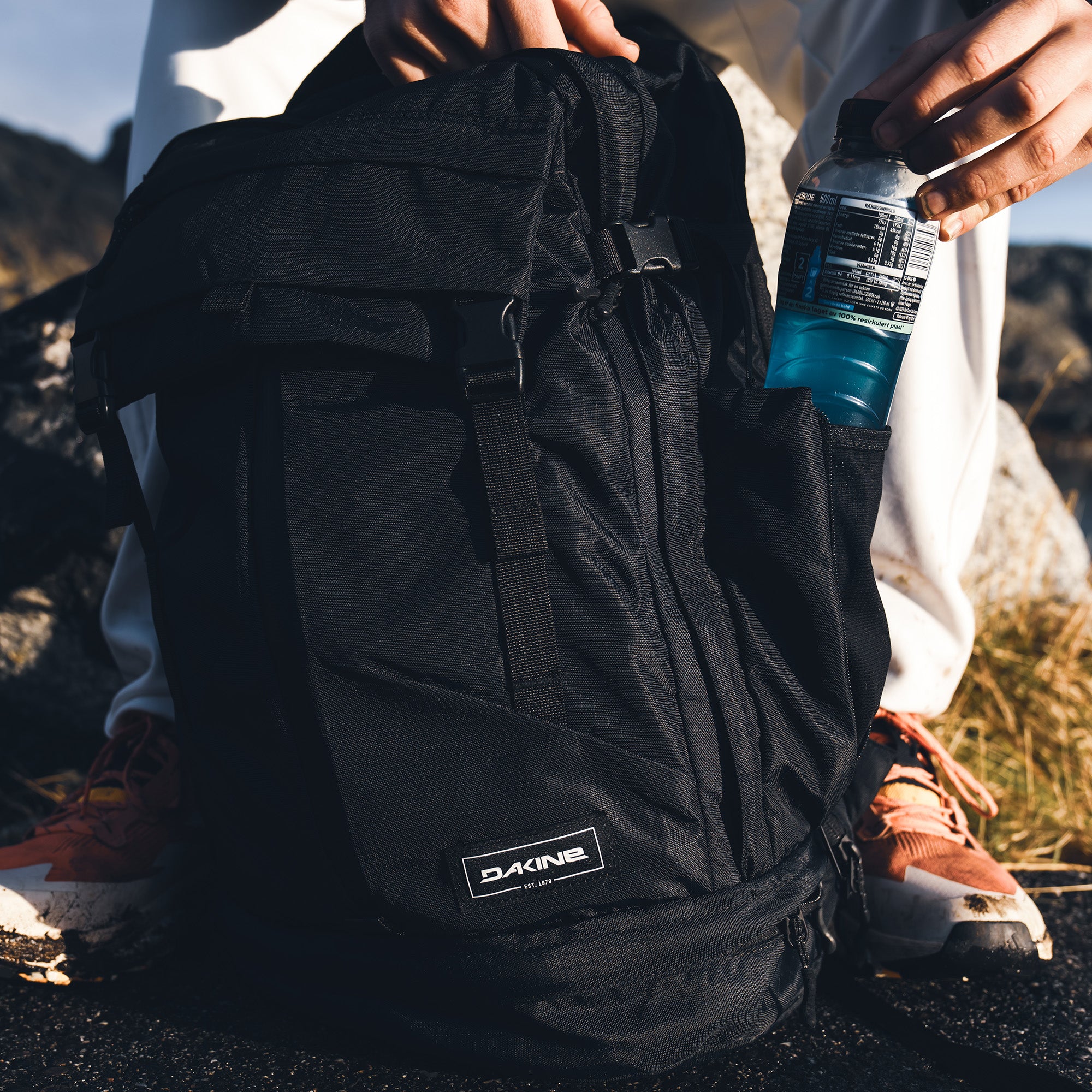 Verge Backpack 32L - Black Ripstop - Image 10