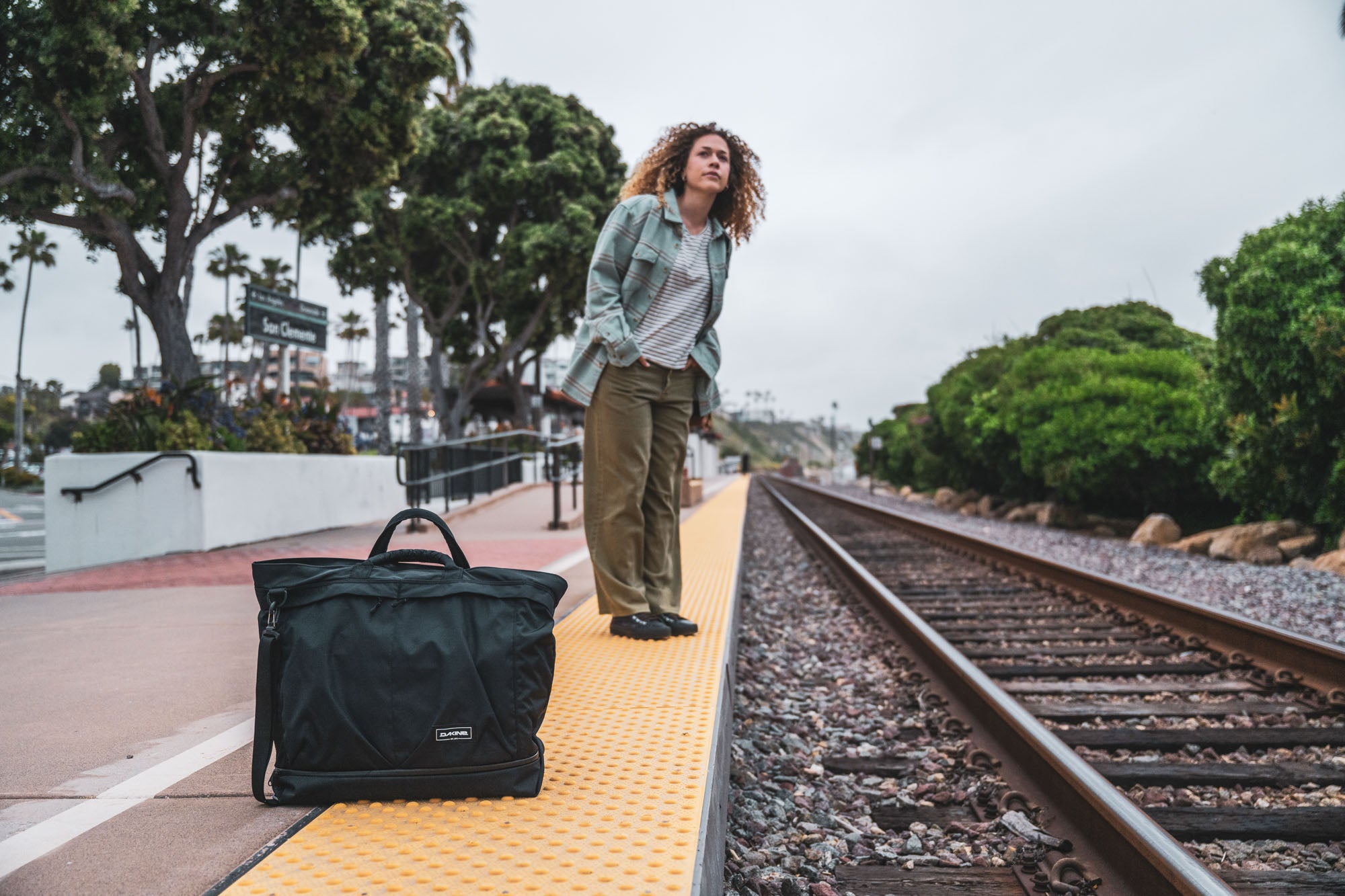 Verge Weekender Tote 34L - Black Ripstop - Image 6
