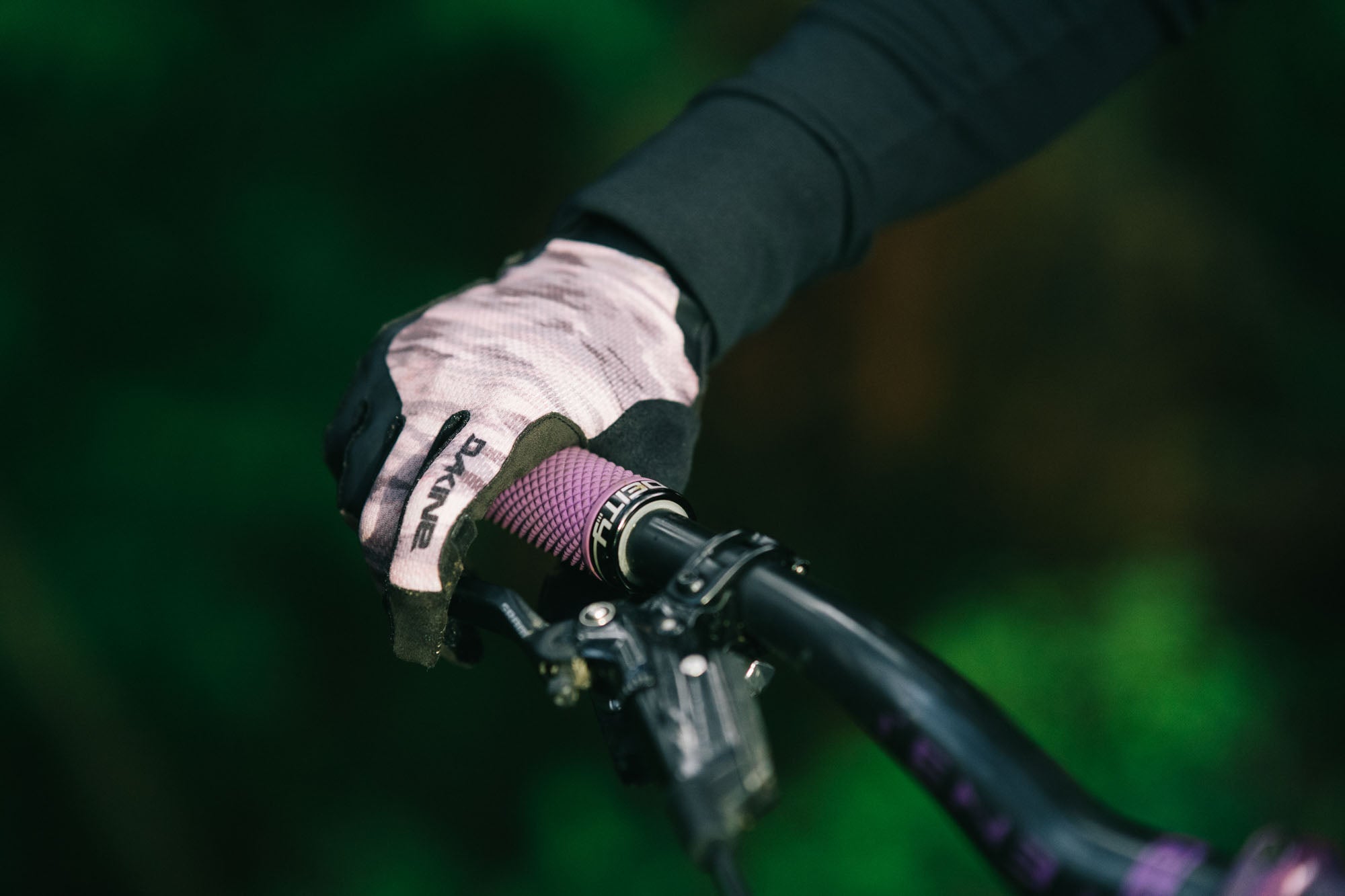 Womens Covert Gloves - Pinebark - Image 6