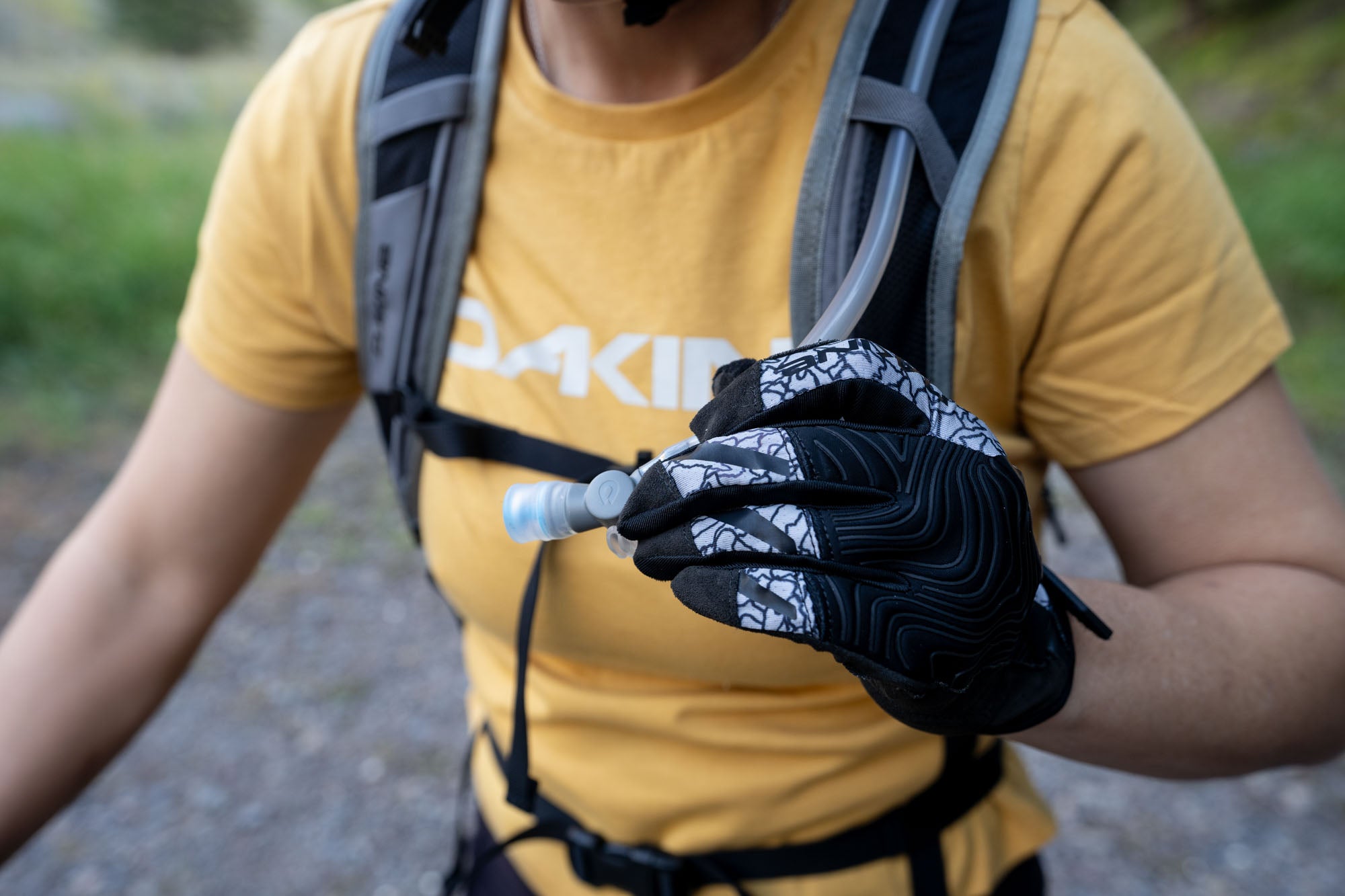 Womens Cross-X 2.0 Gloves - Pinebark - Image 5