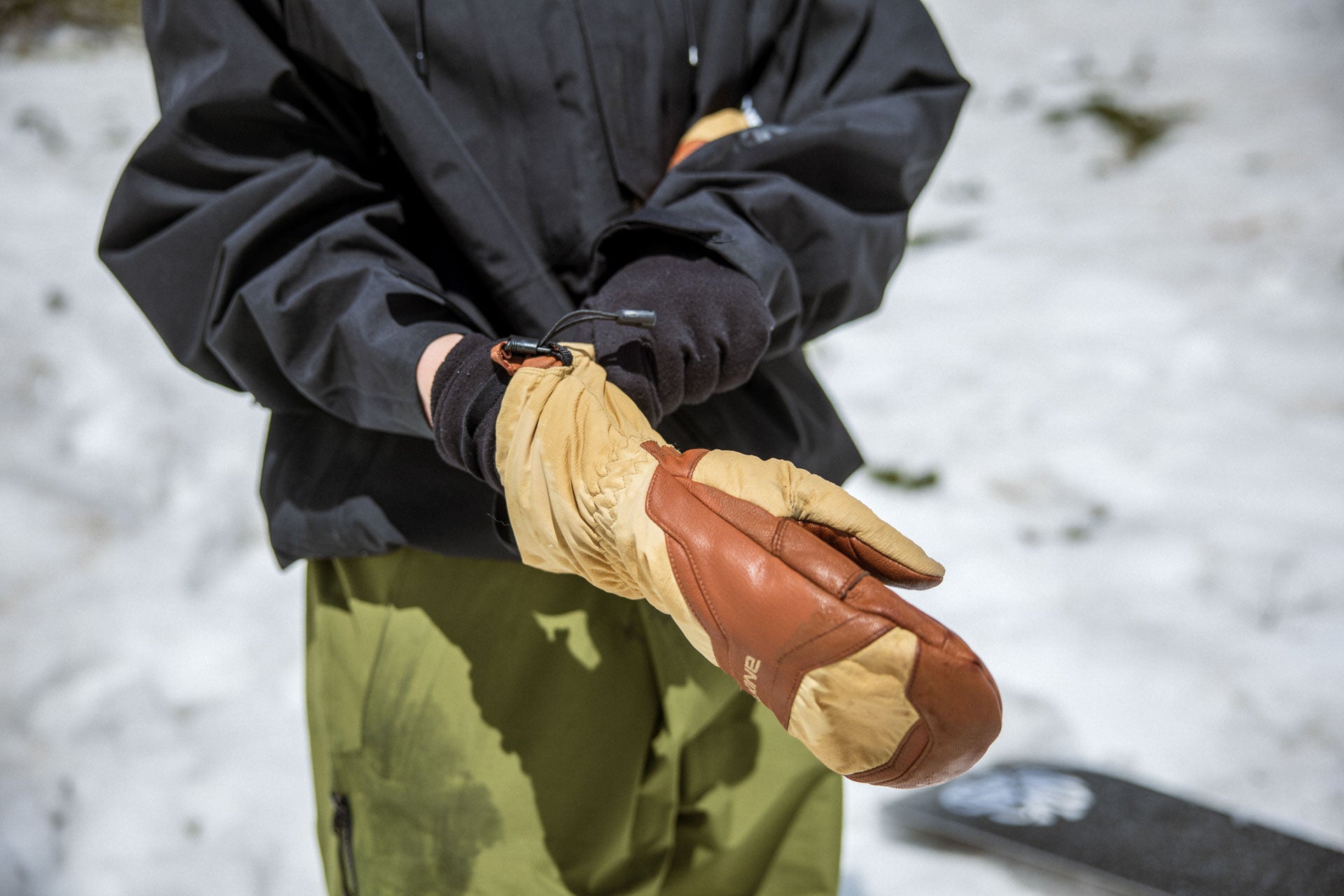 Excursion GORE-TEX Mitt - Women's - Image 10